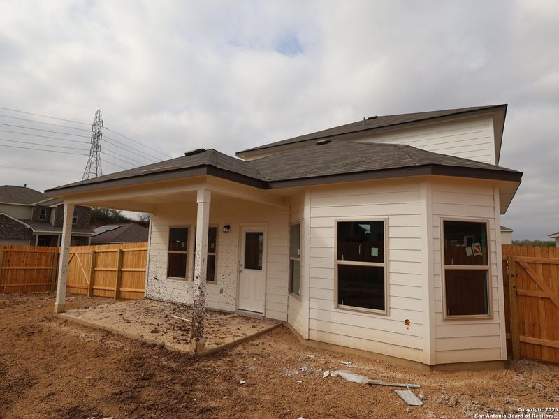 Image 38 of a home in Agave.