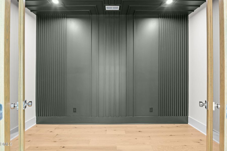 48-web-or-mls-IMG_0121 48-web-or-mls-IMG_0121