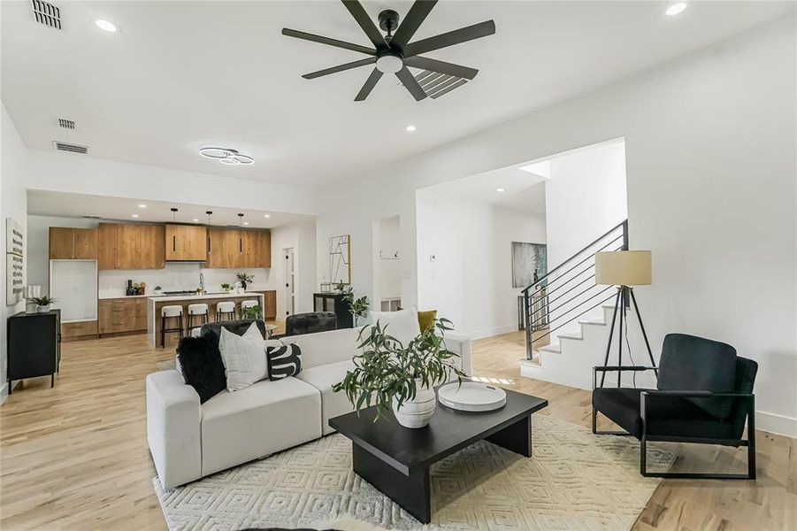 Furnished interior view inside a new home in , Dallas (Image 9).