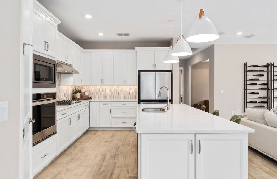 Furnished interior view inside a new home in Willow Ridge, Montverde (Image 5).