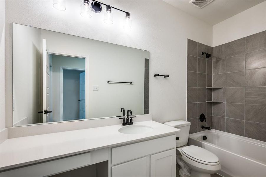 Furnished interior view inside a new home in Sierra Vista at Kelly Ranch, Aledo (Image 7). Furnished interior view inside a new home in Sierra Vista at Kelly Ranch, Aledo (Image 7).