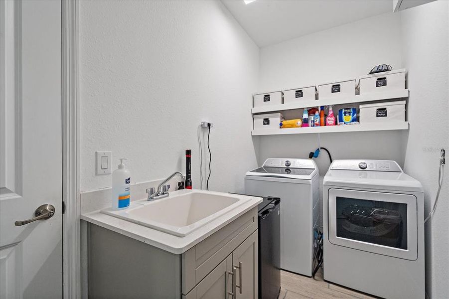 Image 26 of a home in Wellen Park Golf & Country Club.