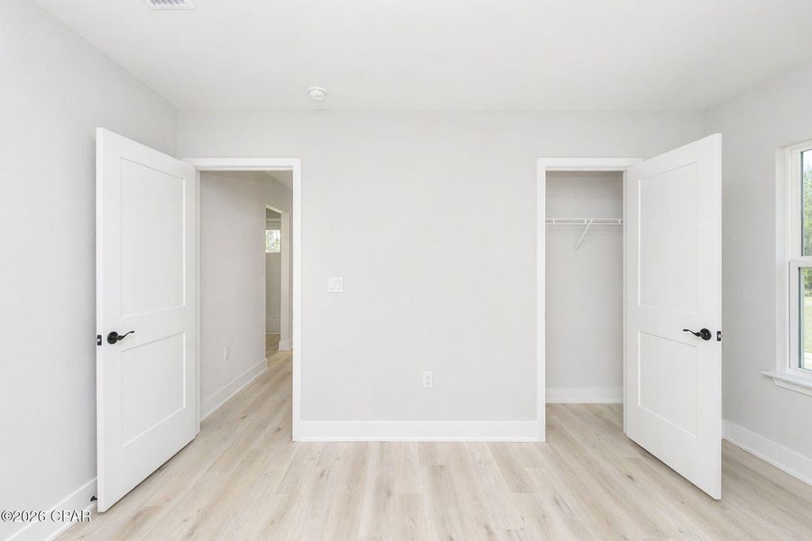 Spacious, unfurnished interior of a new home in East Bay, Panama City (Image 13).
