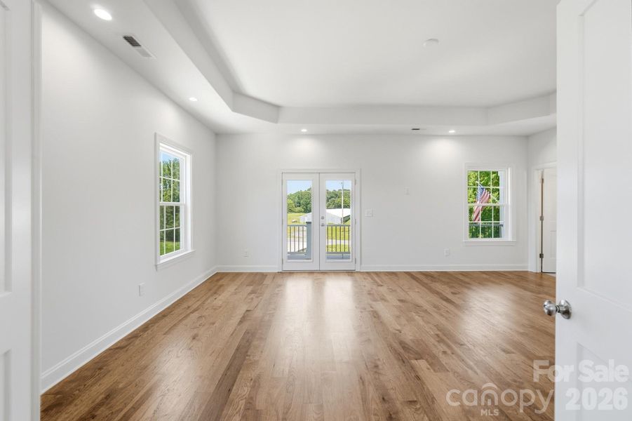 Spacious, unfurnished interior of a new home in , Monroe (Image 43).
