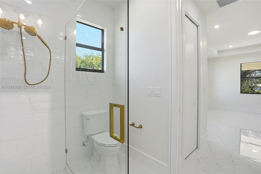 Furnished interior view inside a new home in , Labelle (Image 16).