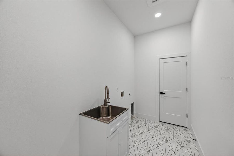 Furnished interior view inside a new home in , Tampa (Image 6). Furnished interior view inside a new home in , Tampa (Image 6).