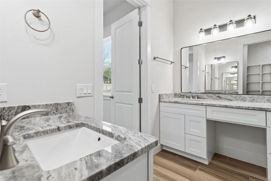 Furnished interior view inside a new home in , Wimberley (Image 14).