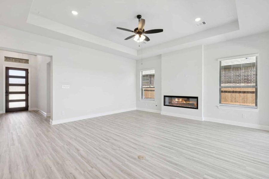 Spacious, unfurnished interior of a new home in Westside Preserve, Midlothian (Image 18).