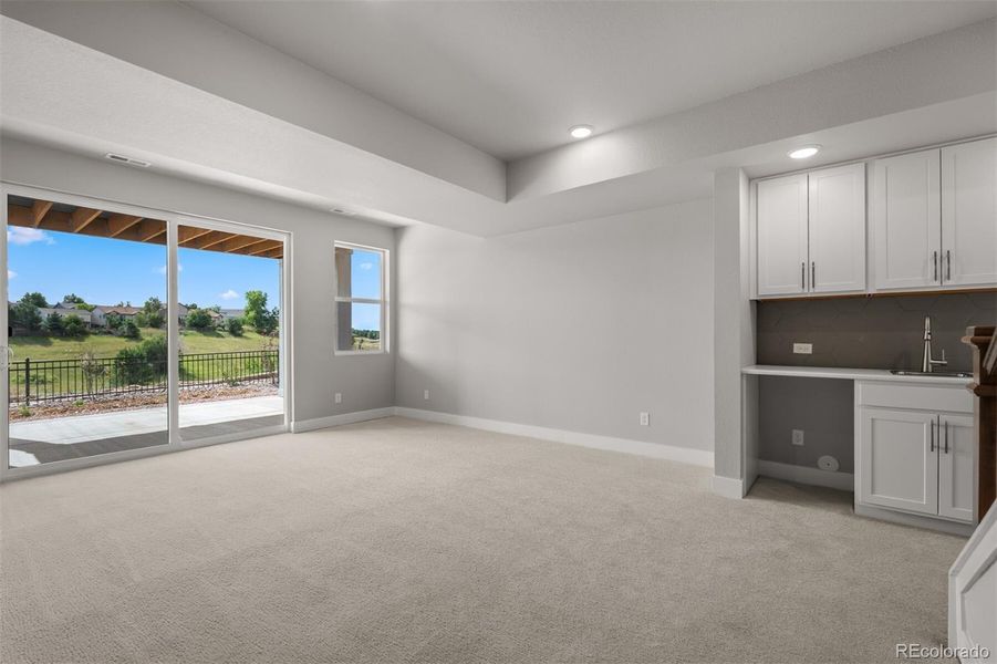 Spacious, unfurnished interior of a new home in Trailside at Cottonwood Creek, Colorado Springs (Image 29).