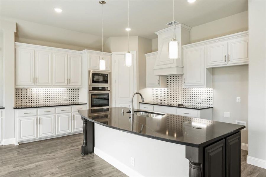 Furnished interior view inside a new home in Ridgepoint, Midlothian (Image 19).