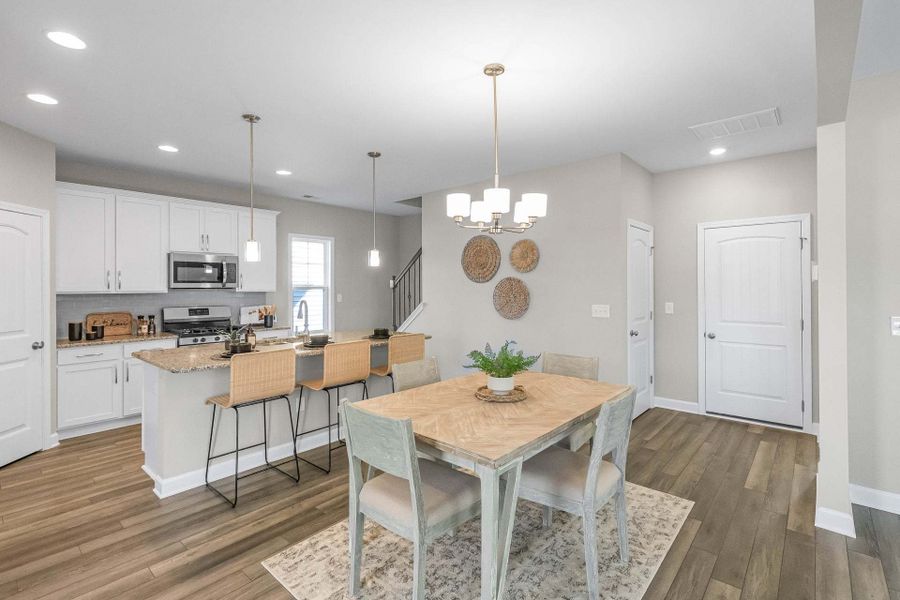 Representative furnished interior of a home built from the Aberdeen by Caviness & Cates Communities in Bartlett Manor, Youngsville (Image 141).
