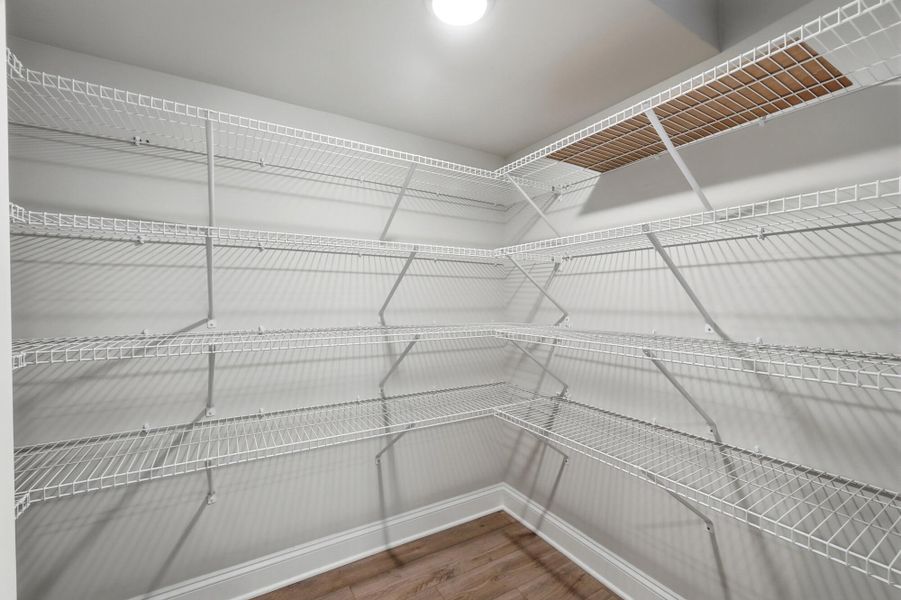 Spacious, unfurnished interior of a new home in Caldwell Forest, Charlotte (Image 15).