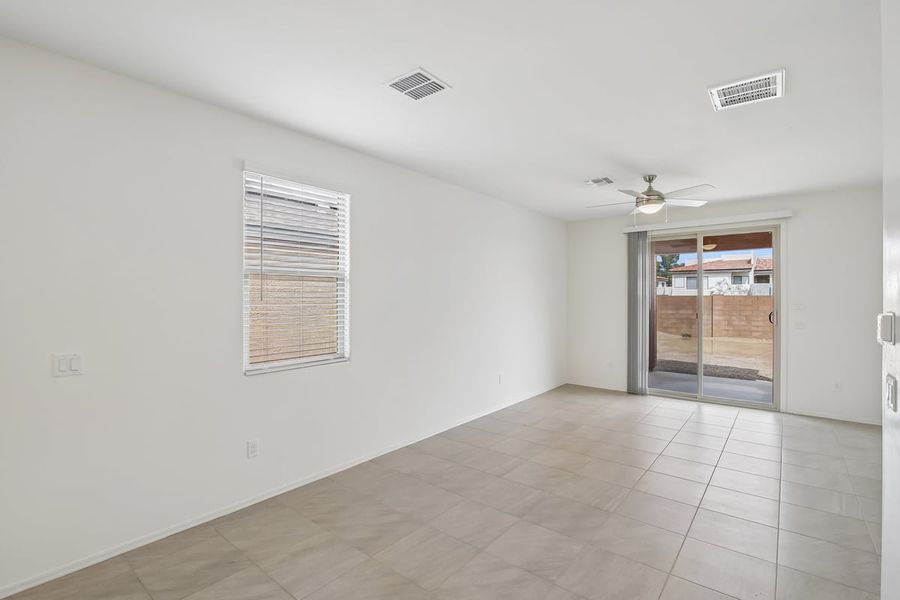 Spacious, unfurnished interior of a new home in Saguaro Haven, Tucson (Image 11). Spacious, unfurnished interior of a new home in Saguaro Haven, Tucson (Image 11).