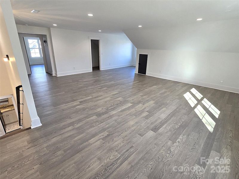 Spacious, unfurnished interior of a new home in , Hickory (Image 30).