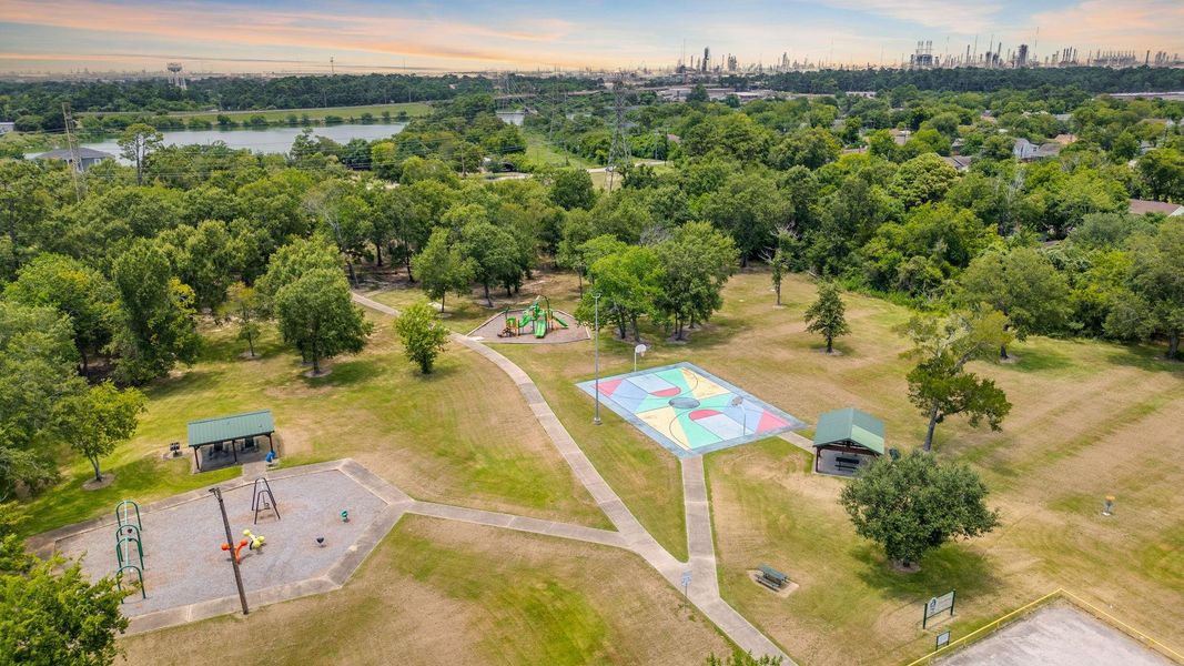 Community amenities in , Baytown (Image 22).