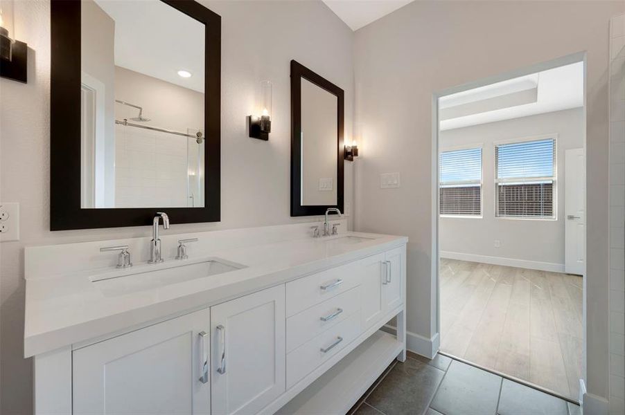 Furnished interior view inside a new home in Heritage Ranch, Sherman (Image 16).