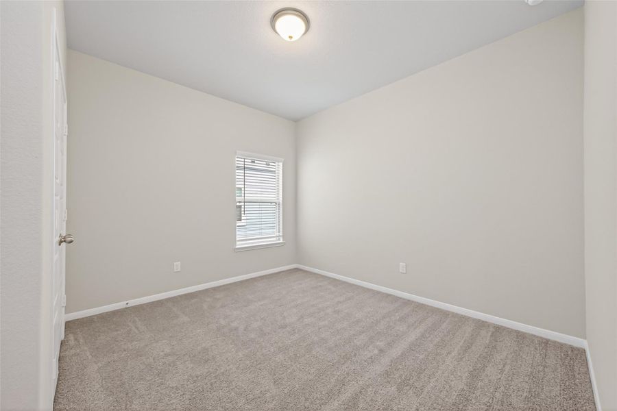 Spacious, unfurnished interior of a new home in Woodland Lakes, Houston (Image 25).