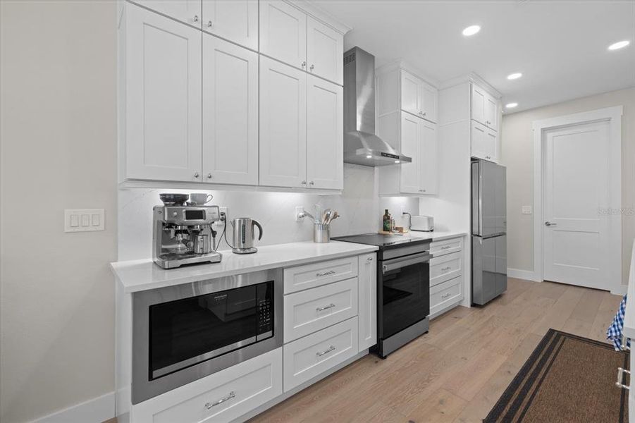 Furnished interior view inside a new home in , Port Charlotte (Image 11).