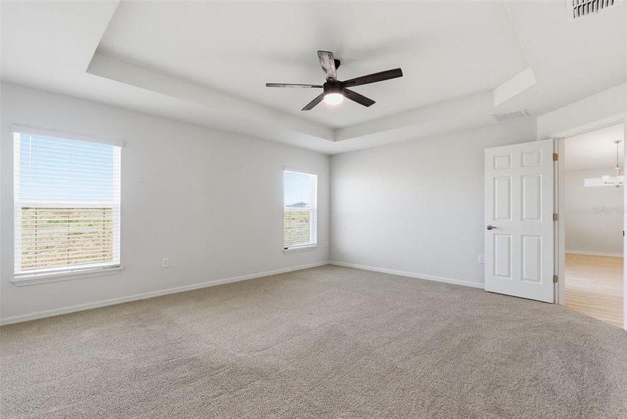 Spacious, unfurnished interior of a new home in , Davenport (Image 22).