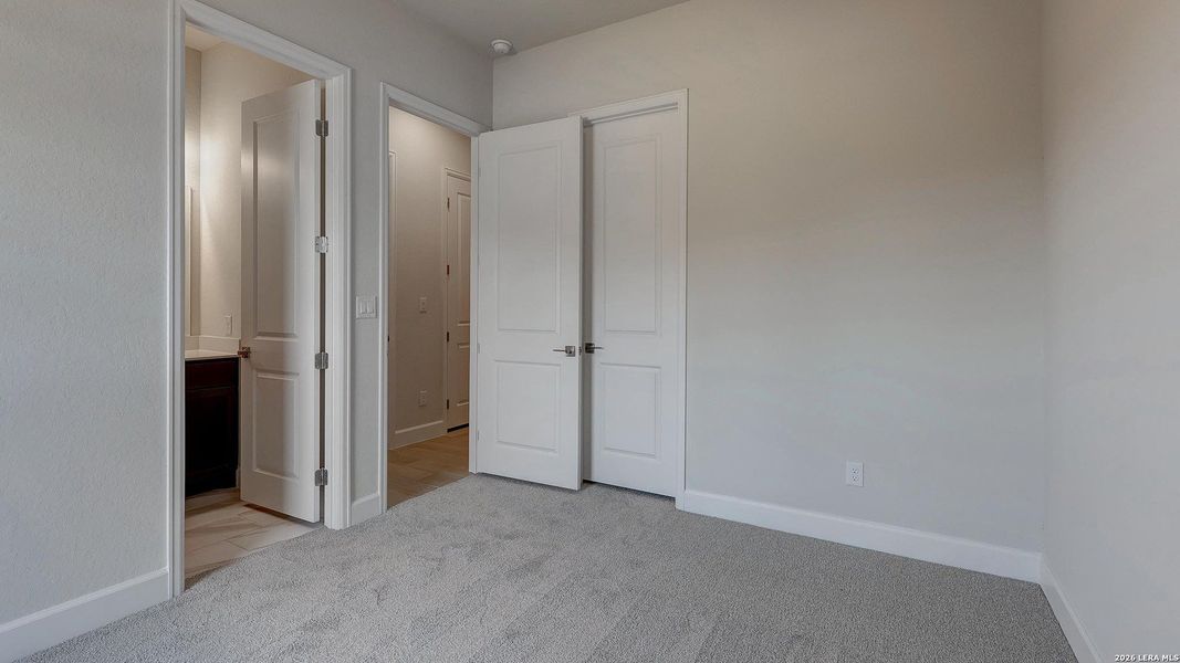 Spacious, unfurnished interior of a new home in Haby Hill, San Antonio (Image 28). Spacious, unfurnished interior of a new home in Haby Hill, San Antonio (Image 28).