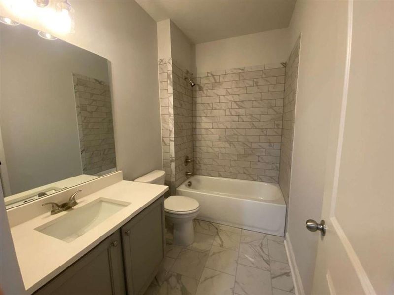 Furnished interior view inside a new home in , Jefferson (Image 14).