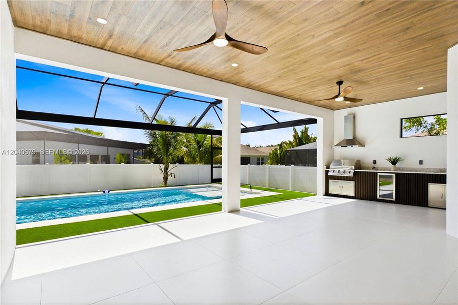 Step outside & discover your own private SWFL oasis