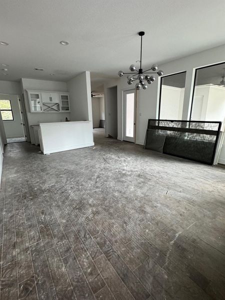 Spacious, unfurnished interior of a new home in , Humble (Image 14).