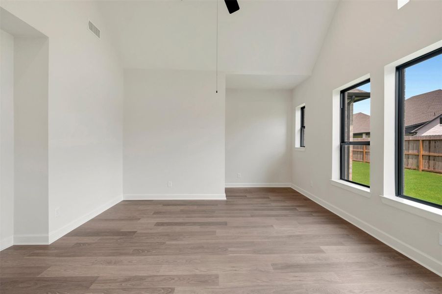 Spacious, unfurnished interior of a new home in Harvest Green - Parkview Collection, Richmond (Image 24). Spacious, unfurnished interior of a new home in Harvest Green - Parkview Collection, Richmond (Image 24).