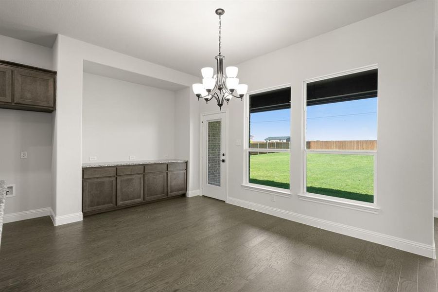 108 Red Fox- Dining-1