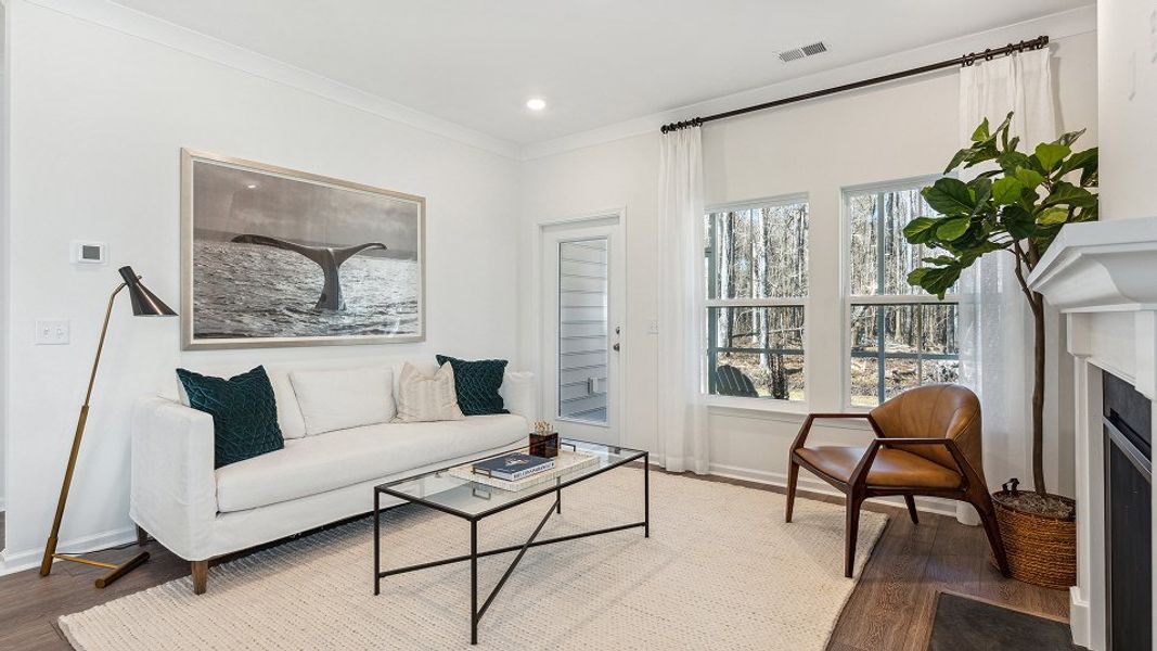 1558 Carlyle Great 1of2 F1 6 3 25