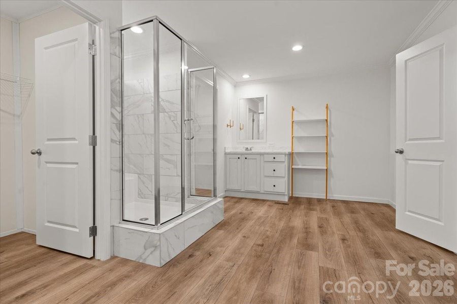 Furnished interior view inside a new home in , Bennettsville (Image 5).