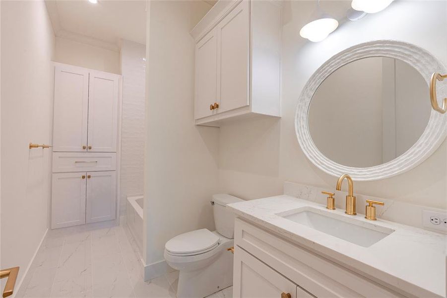 Ensuite bathroom