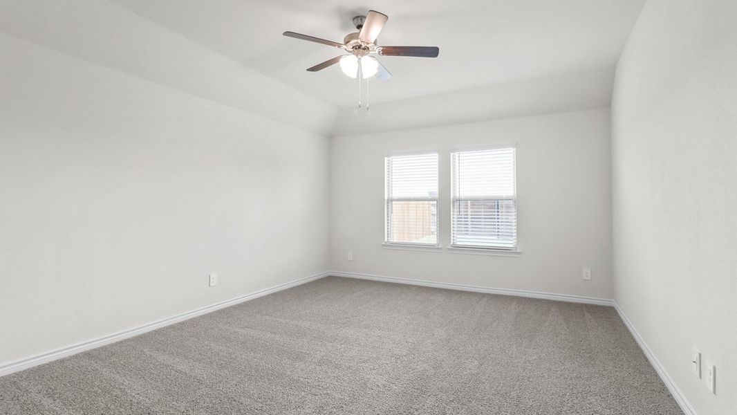 Spacious, unfurnished interior of a new home in Woodcreek, Fate (Image 9).