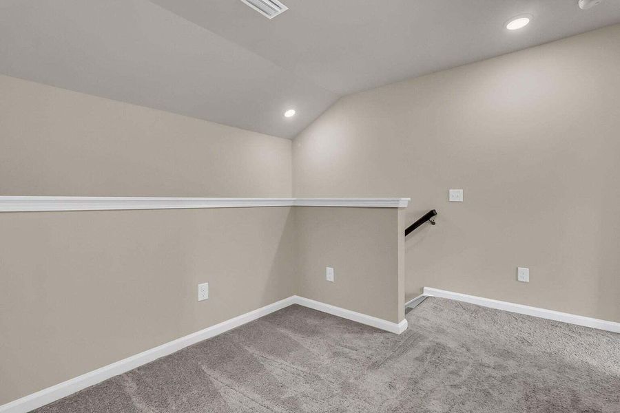 Spacious, unfurnished interior of a new home in Hammock Walk at Nexton, Summerville (Image 16).