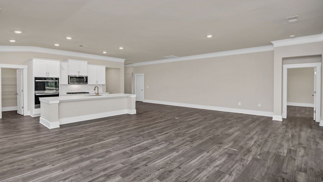 Spacious, unfurnished interior of a new home in Cross Creek, Lexington (Image 19). Spacious, unfurnished interior of a new home in Cross Creek, Lexington (Image 19).
