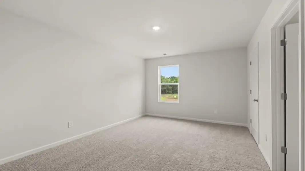 Spacious, unfurnished interior of a new home in , South Fulton (Image 25).