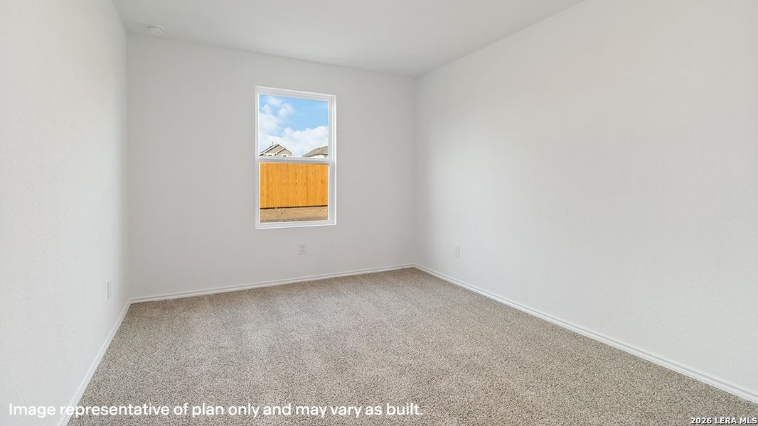 Spacious, unfurnished interior of a new home in Blue Ridge Ranch, San Antonio (Image 27).