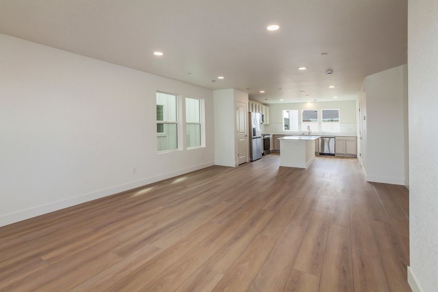 Spacious, unfurnished interior of a new home in Bloom, Fort Collins (Image 24).