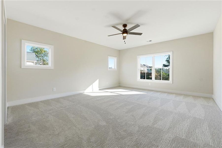 Spacious, unfurnished interior of a new home in , Marietta (Image 26).