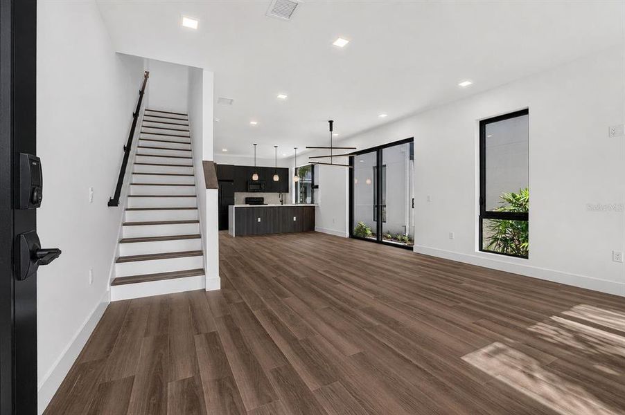 Spacious, unfurnished interior of a new home in , St. Petersburg (Image 11). Spacious, unfurnished interior of a new home in , St. Petersburg (Image 11).