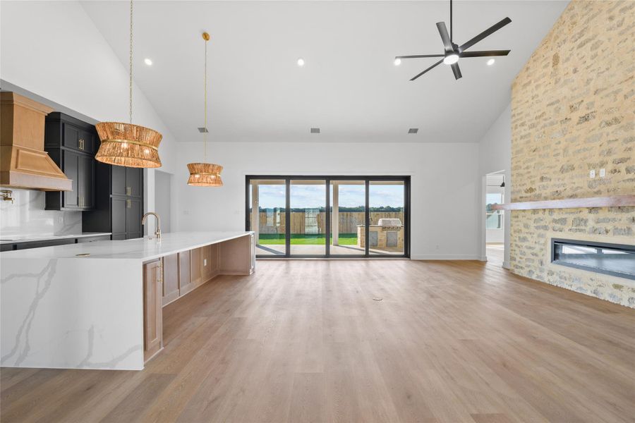 Spacious, unfurnished interior of a new home in King Oaks, Salado (Image 18). Spacious, unfurnished interior of a new home in King Oaks, Salado (Image 18).