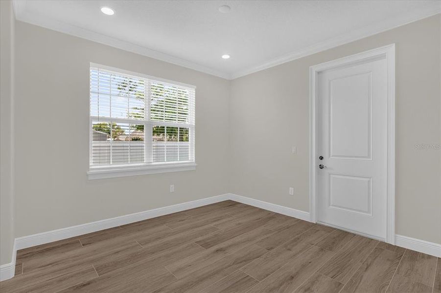 Spacious, unfurnished interior of a new home in , Summerfield (Image 21).