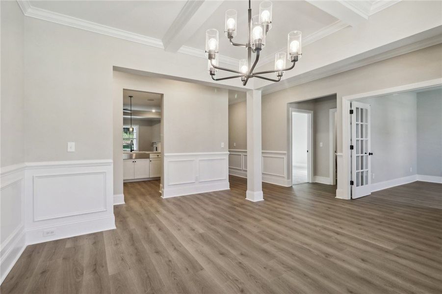 Spacious, unfurnished interior of a new home in Cross Creek Golf Club, Seneca (Image 8).