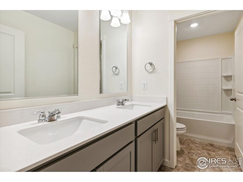 Furnished interior view inside a new home in Settlers Crossing, Commerce City (Image 9). Furnished interior view inside a new home in Settlers Crossing, Commerce City (Image 9).