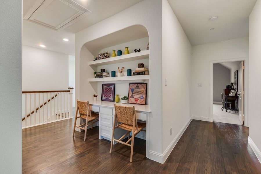 Furnished interior view inside a new home in King's Crossing - Phase 3, Allen (Image 26). Furnished interior view inside a new home in King's Crossing - Phase 3, Allen (Image 26).