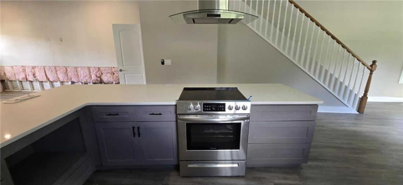 Furnished interior view inside a new home in , Atlanta (Image 4).