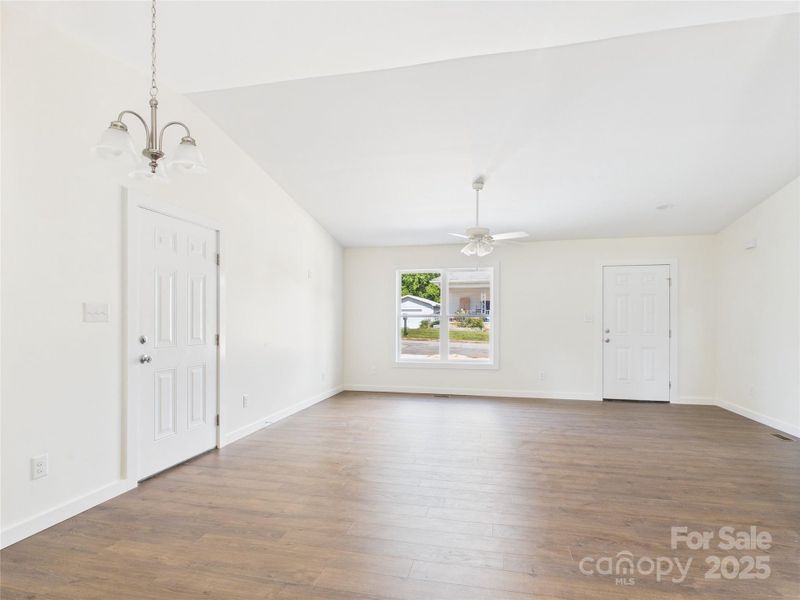 Spacious, unfurnished interior of a new home in , Granite Falls (Image 27).