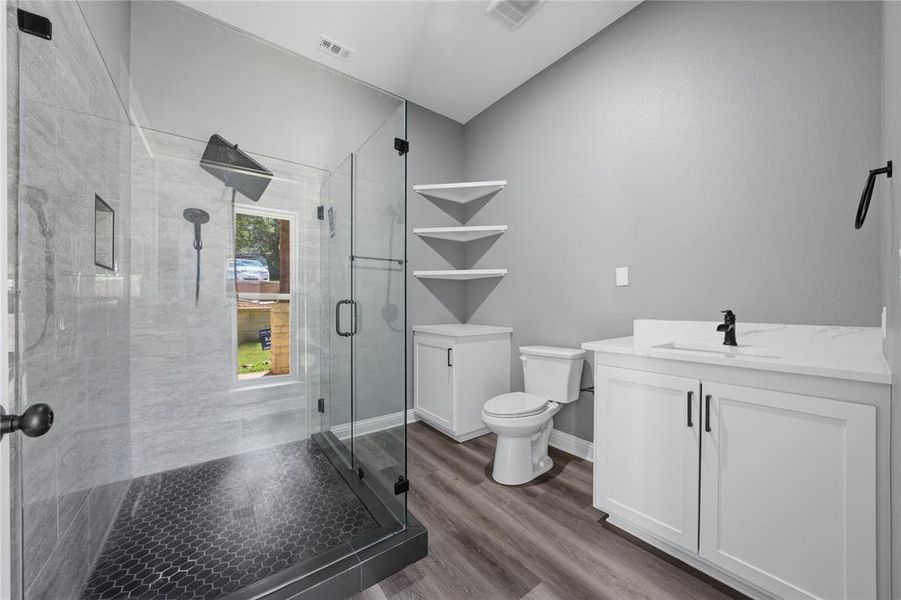 Furnished interior view inside a new home in , Mabank (Image 9).