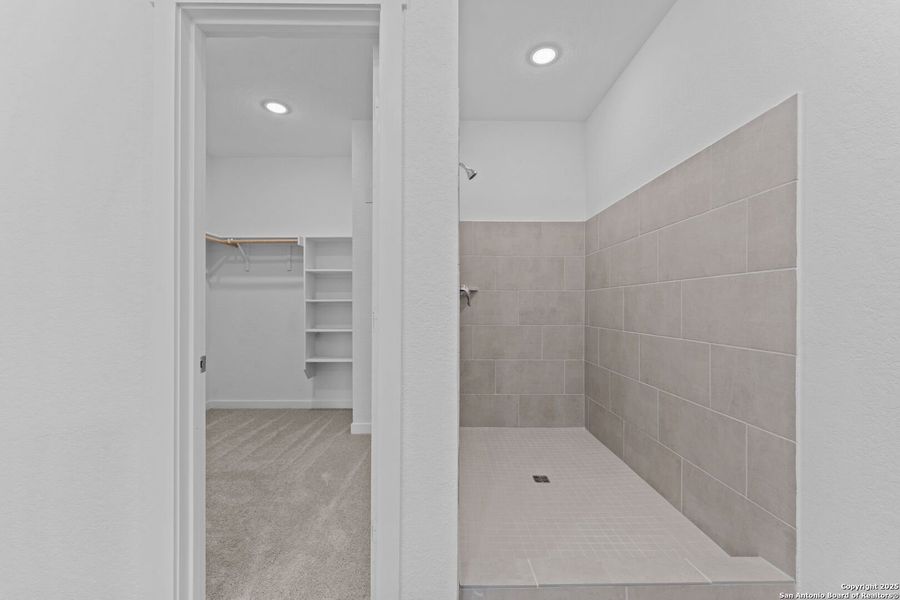 Image 25 of a home in .