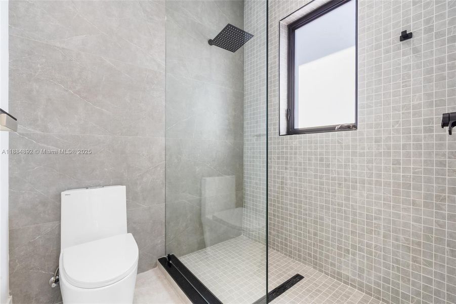 Image 31 of a home in .